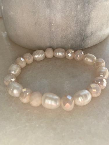 Fresh water pearl bracelet