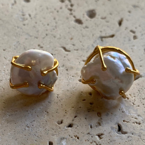 Keshi stud earrings