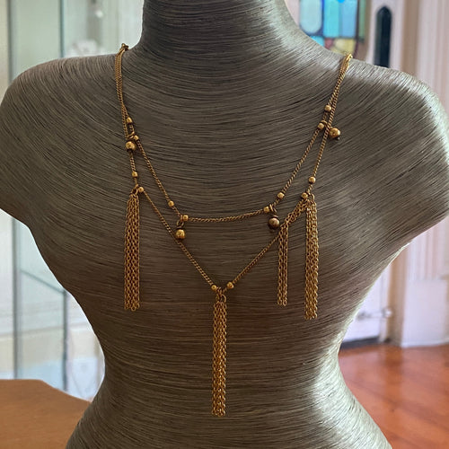 Tassel & bead necklace